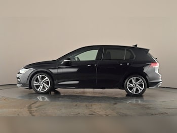 Used Volkswagen Golf 2020 for sale - 76029217: Photo 2