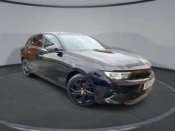 2023 (73) - 1.2 Turbo 130 GS 5dr