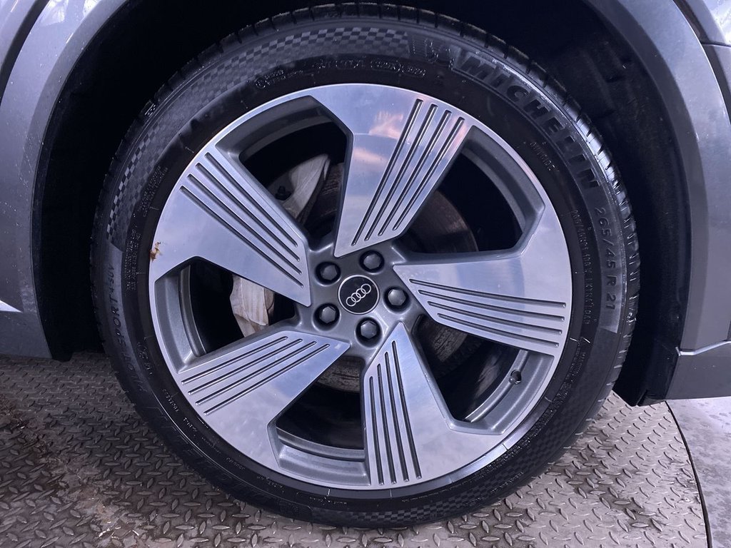 Used Audi e-tron 2022 for sale - 76632083: Photo 12