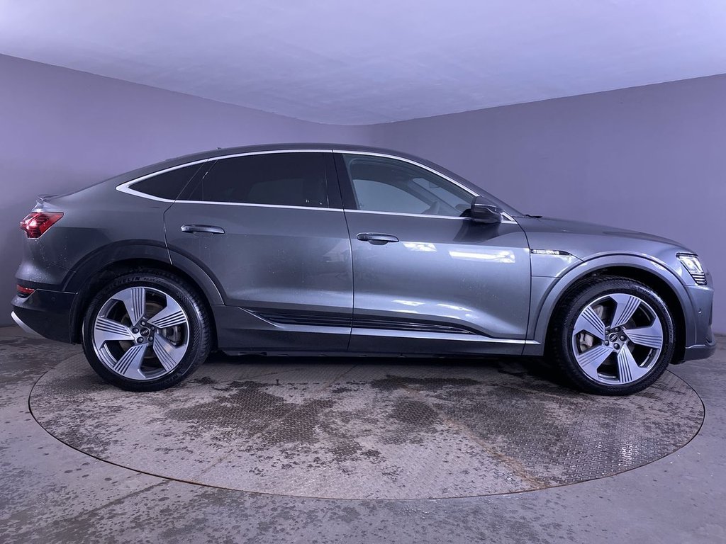 Used Audi e-tron 2022 for sale - 76632083: Photo 9