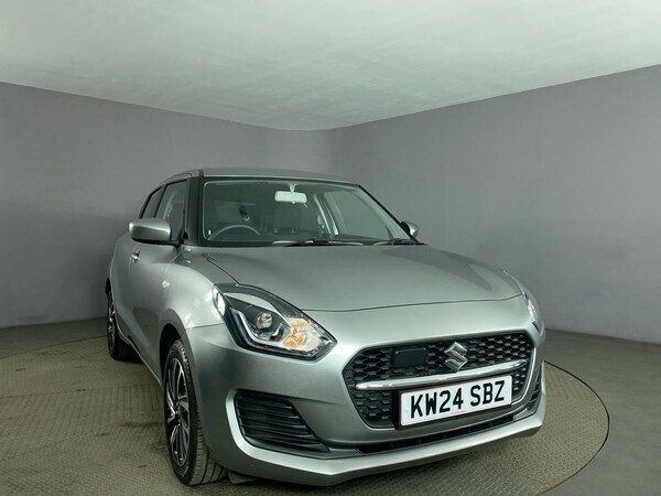 Used Suzuki Swift 2024 for sale - 74876715: Photo 2