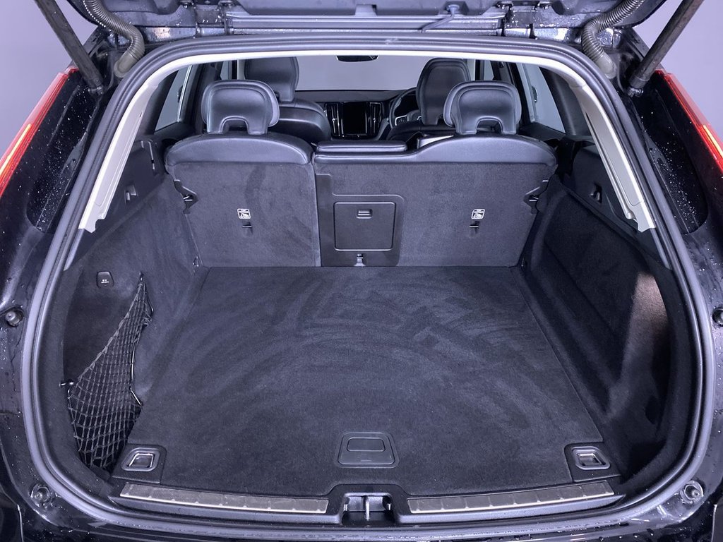 Used Volvo XC60 2023 for sale - 75973943: Photo 13