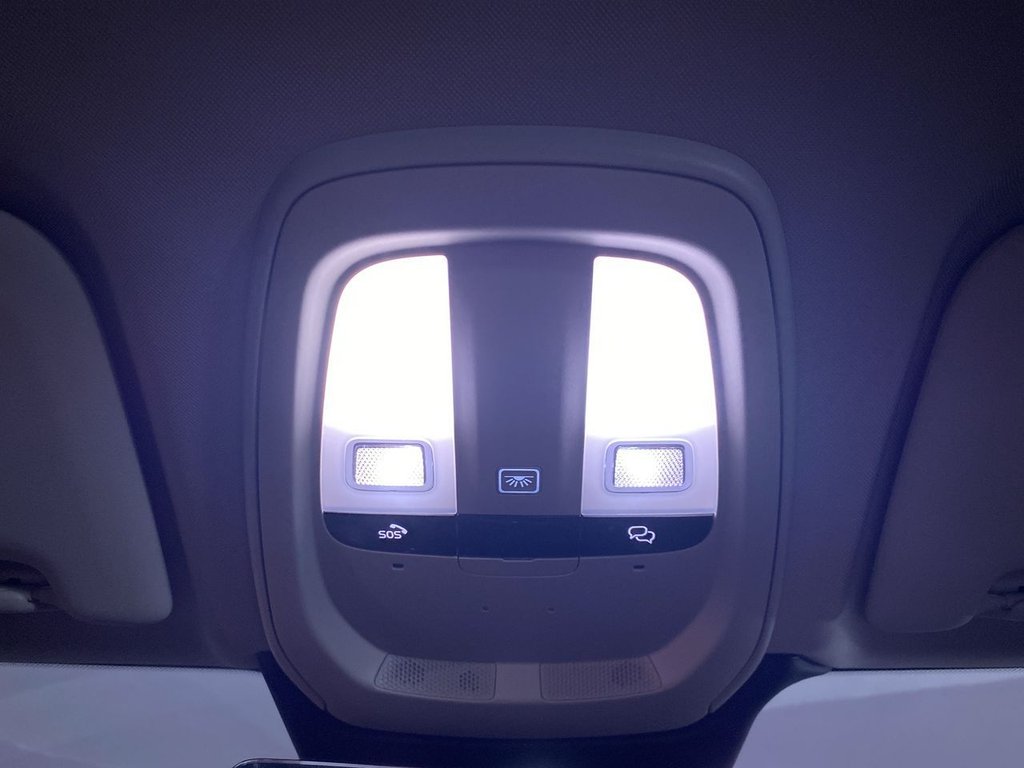 Used Volvo XC60 2023 for sale - 75973943: Photo 18