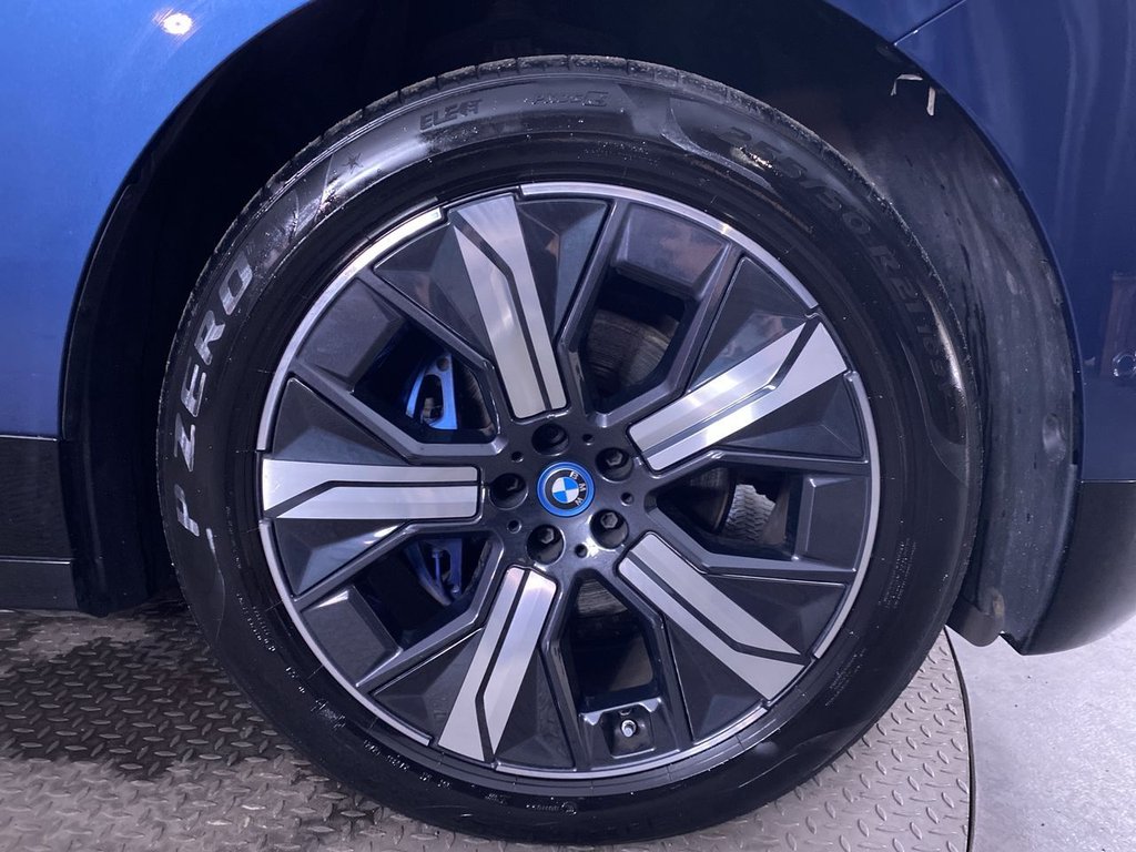 Used BMW iX 2022 for sale - 76632331: Photo 12