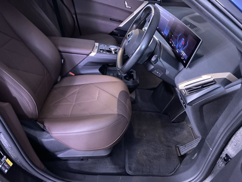 Used BMW iX 2022 for sale - 76632331: Photo 15