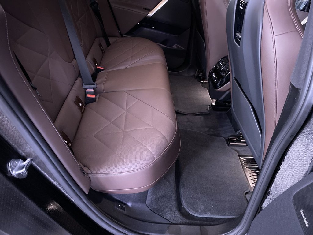 Used BMW iX 2022 for sale - 76632331: Photo 19