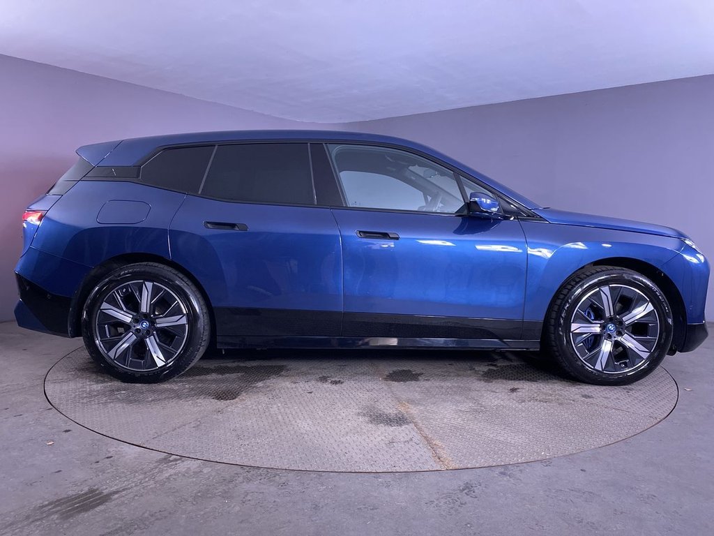 Used BMW iX 2022 for sale - 76632331: Photo 9