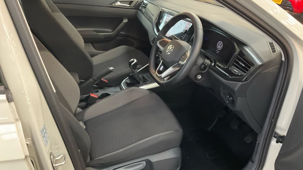 Used Volkswagen Polo 2024 for sale - 76356625: Photo 9