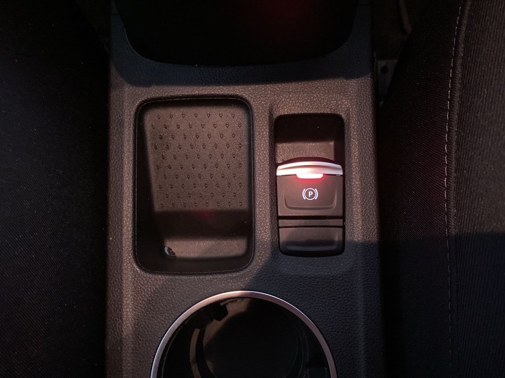 Used Renault Captur 2023 for sale - 76783821: Photo 25