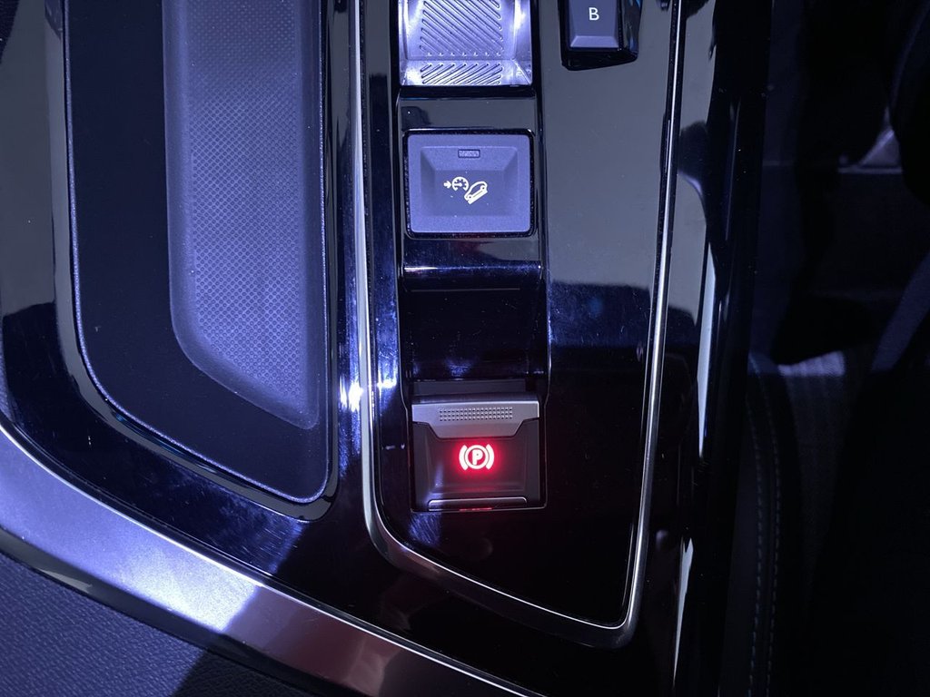 Used Peugeot 3008 2023 for sale - 76840852: Photo 25