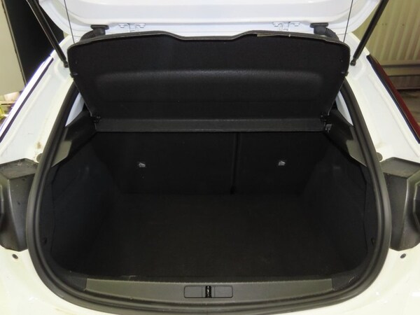 Used Vauxhall Corsa 2023 for sale - 76267131: Photo 9