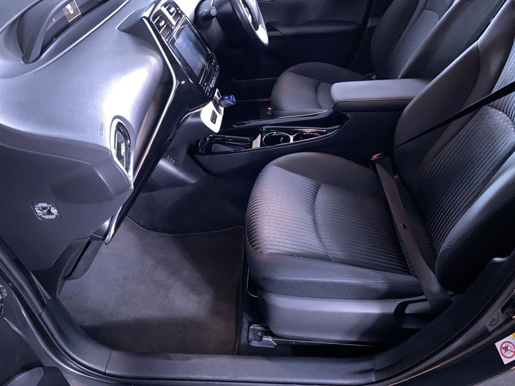 Used Toyota Prius 2018 for sale - 76740498: Photo 17