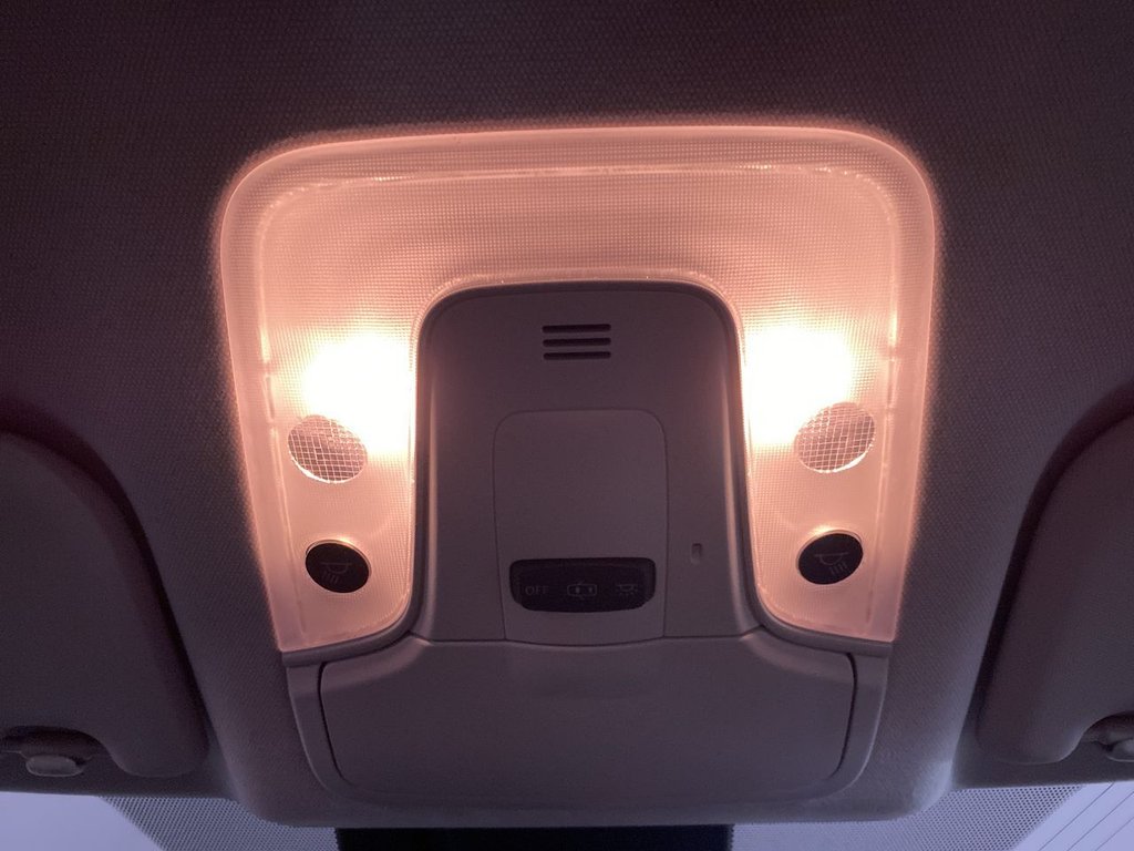 Used Toyota Prius 2018 for sale - 76740498: Photo 18