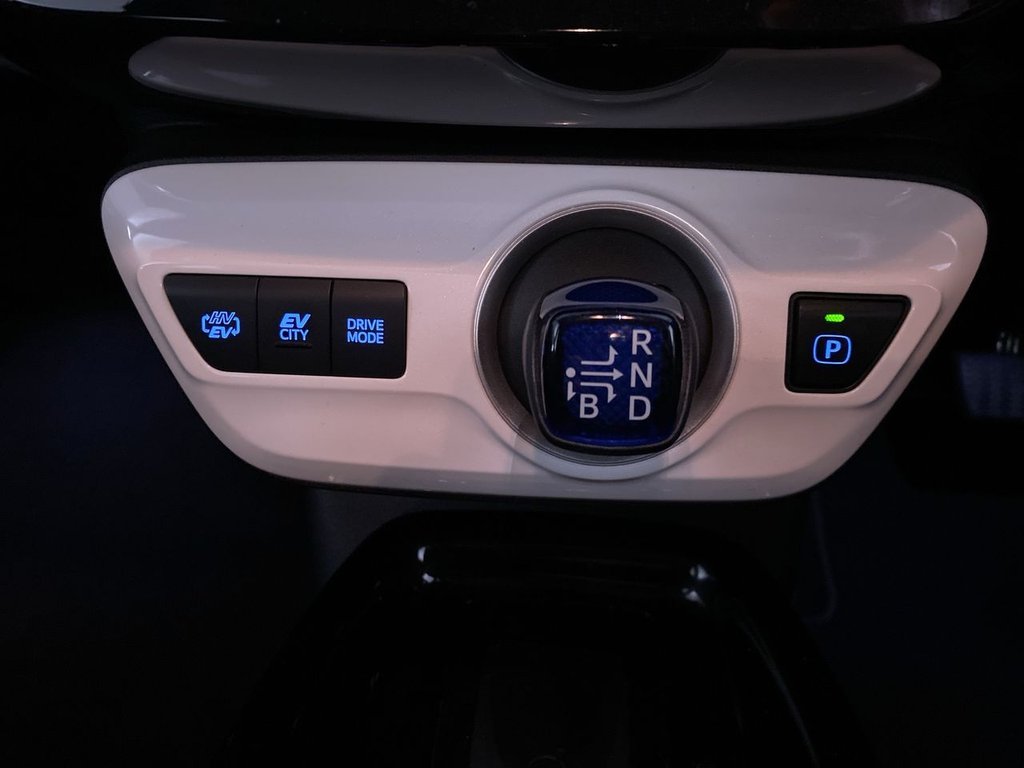 Used Toyota Prius 2018 for sale - 76740498: Photo 21