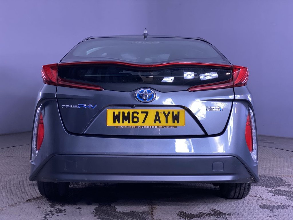 Used Toyota Prius 2018 for sale - 76740498: Photo 7