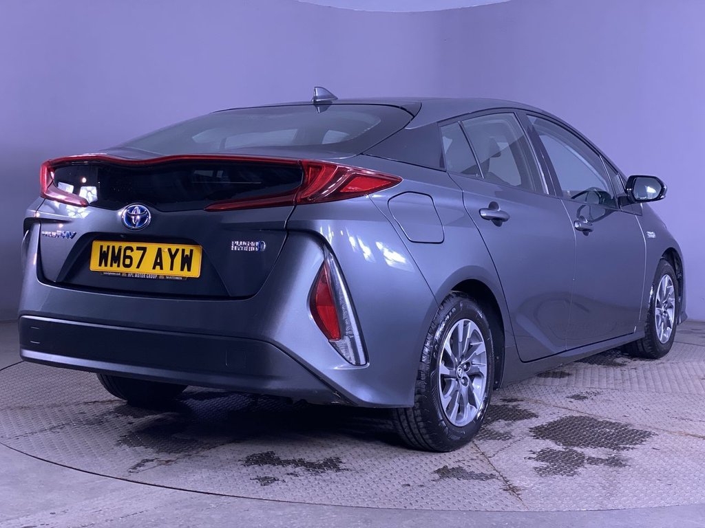 Used Toyota Prius 2018 for sale - 76740498: Photo 8