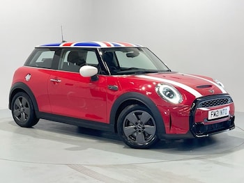 Used MINI Hatch 2021 for sale - 77037684: Photo