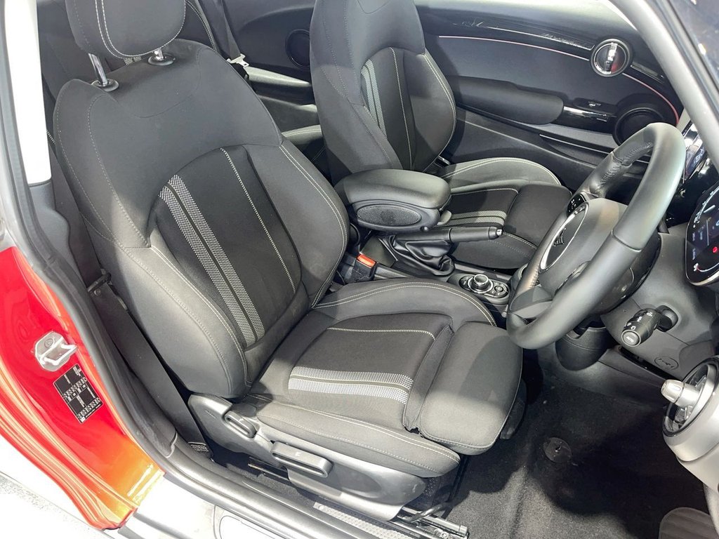 Used MINI Hatch 2021 for sale - 77037684: Photo 5