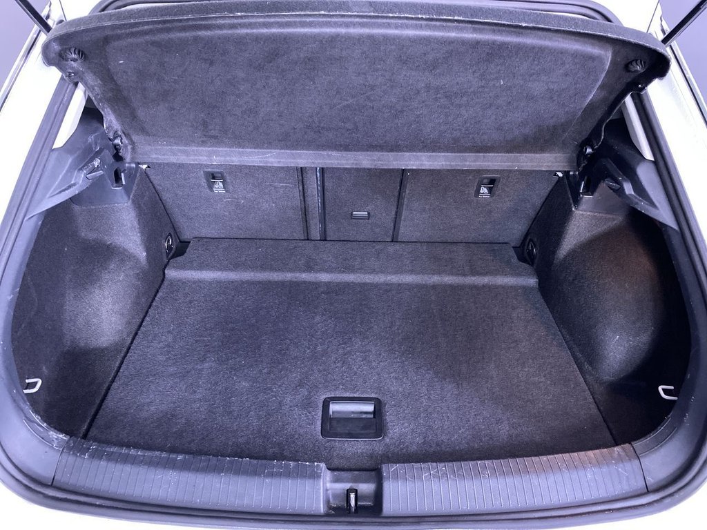 Used Volkswagen T-Roc 2023 for sale - 76509888: Photo 13