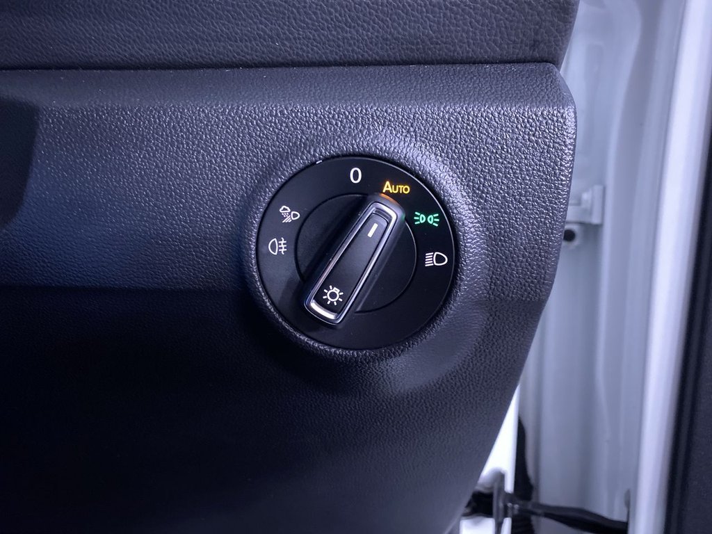 Used Volkswagen T-Roc 2023 for sale - 76509888: Photo 23