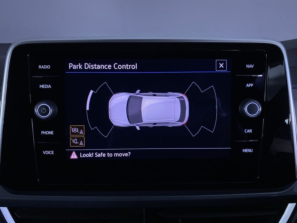 Used Volkswagen T-Roc 2023 for sale - 76509888: Photo 24