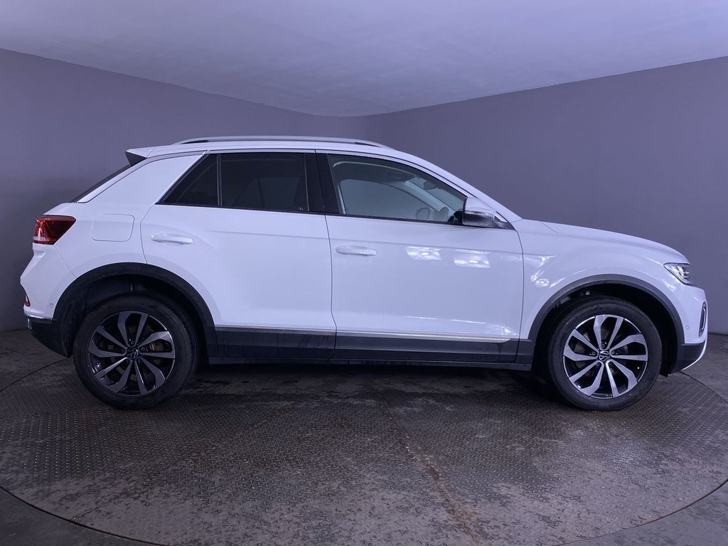 Used Volkswagen T-Roc 2023 for sale - 76509888: Photo 9