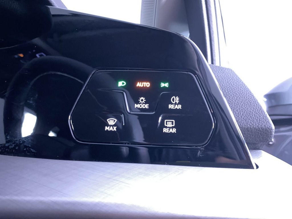 Used Volkswagen Golf 2024 for sale - 76482112: Photo 23