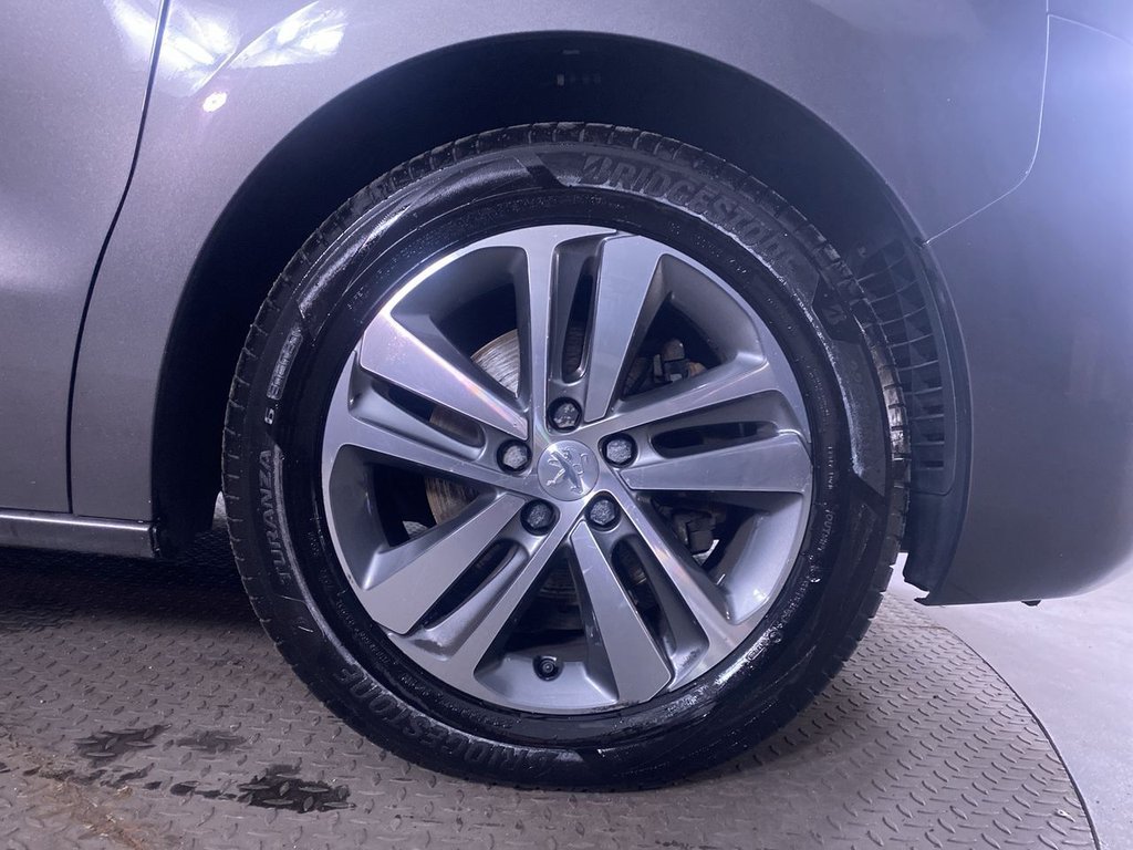 Used Peugeot Traveller 2022 for sale - 76623358: Photo 12