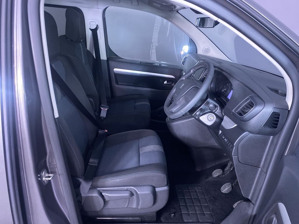 Used Peugeot Traveller 2022 for sale - 76623358: Photo 15