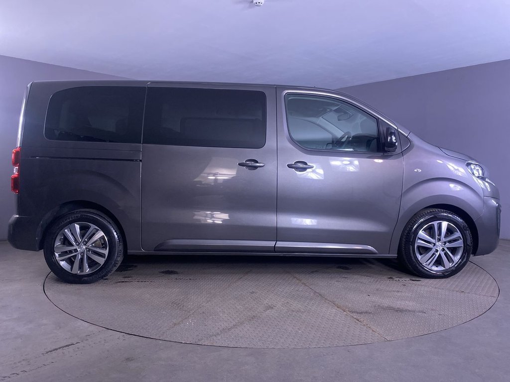 Used Peugeot Traveller 2022 for sale - 76623358: Photo 9