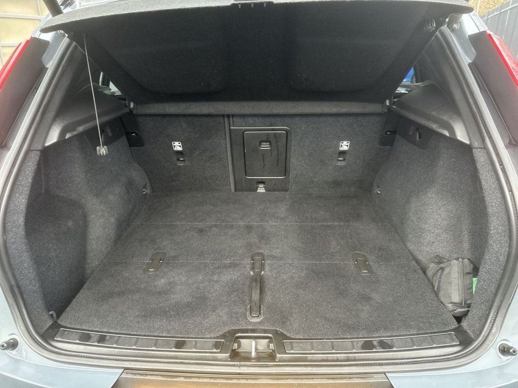 Used Volvo XC40 2023 for sale - 77719441: Photo 12