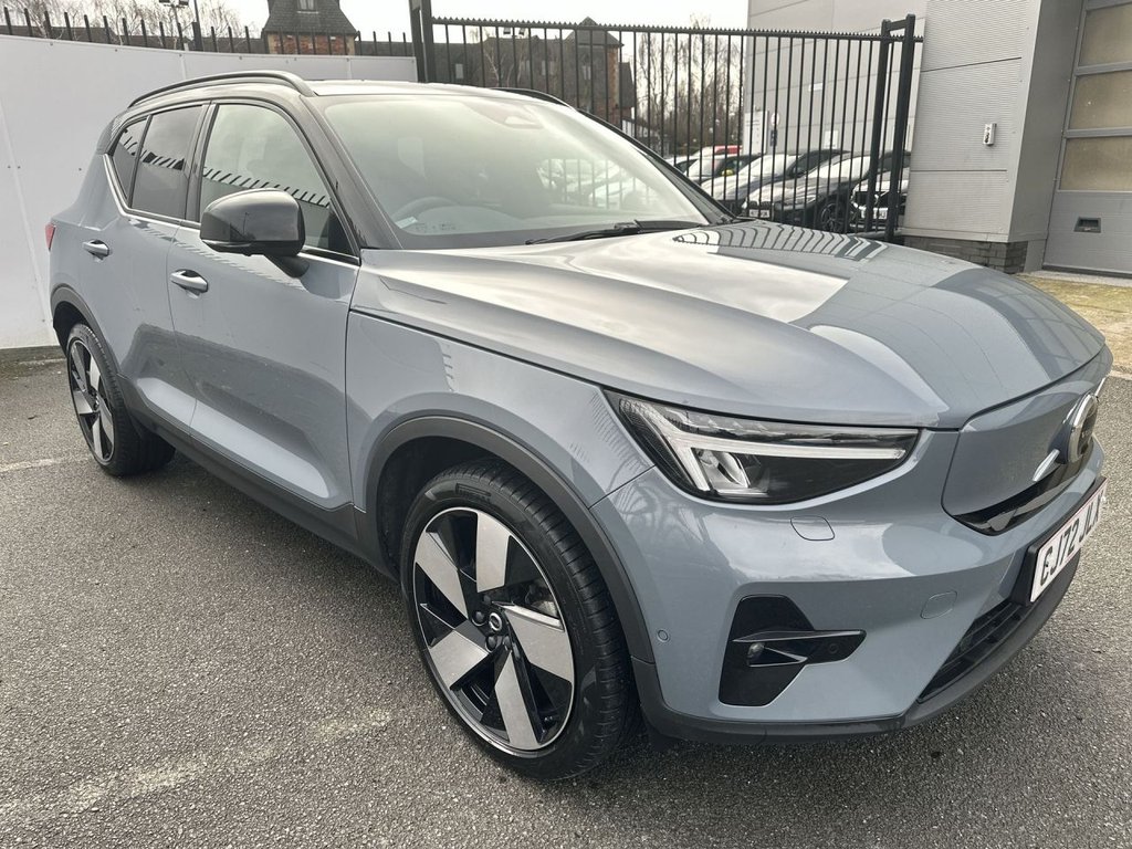 Used Volvo XC40 2023 for sale - 77719441: Photo 2