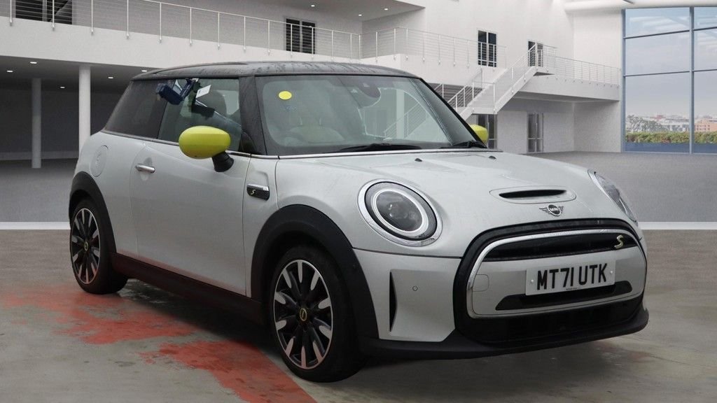Used MINI Electric Hatch 2021 for sale - 76356608: Photo 1