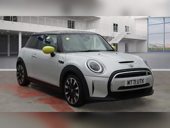 2021 (71) - Cooper SE 32.6kWh Level 3 Hatchback 3dr Electric Auto (184 ps)