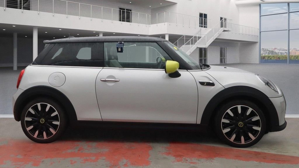 Used MINI Electric Hatch 2021 for sale - 76356608: Photo 5