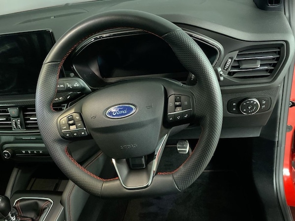 Used Ford Focus 2023 for sale - 75487672: Photo 16