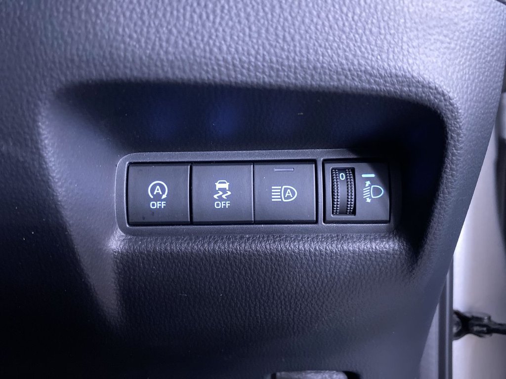 Used Toyota Aygo X 2023 for sale - 76820745: Photo 23