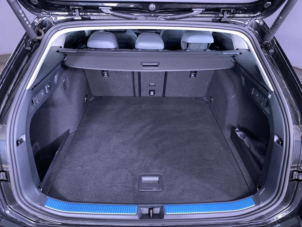 Used Volkswagen Passat 2024 for sale - 77499492: Photo 13