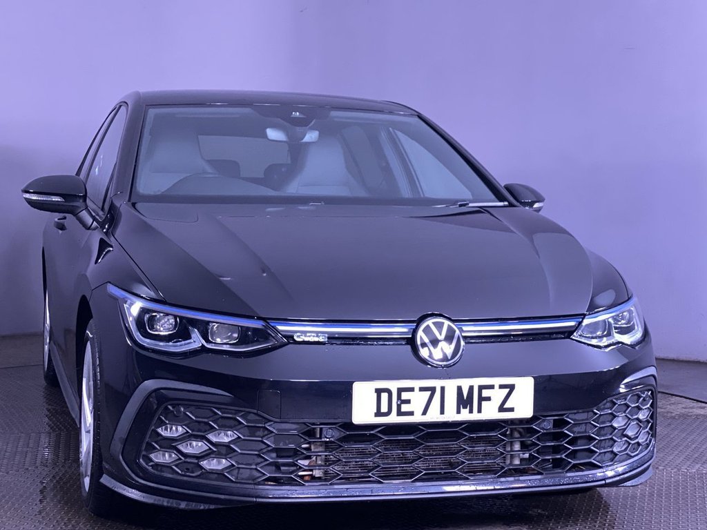 Used Volkswagen Golf 2021 for sale - 77826837: Photo 2