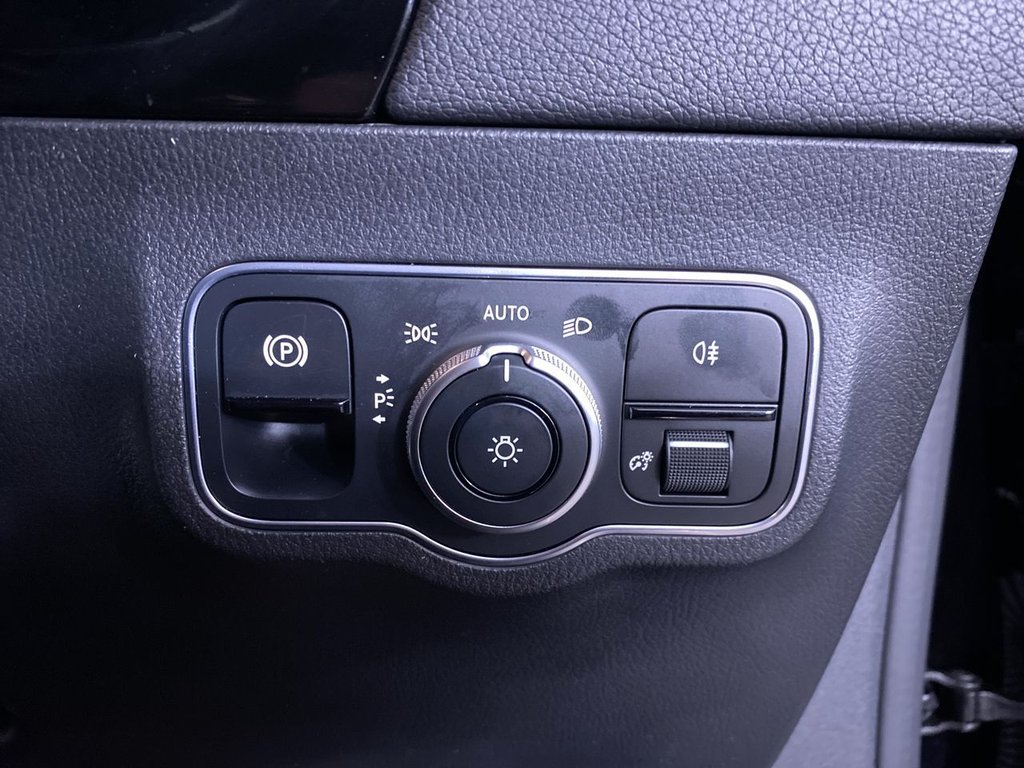 Used Mercedes-Benz GLA 2021 for sale - 77089061: Photo 23