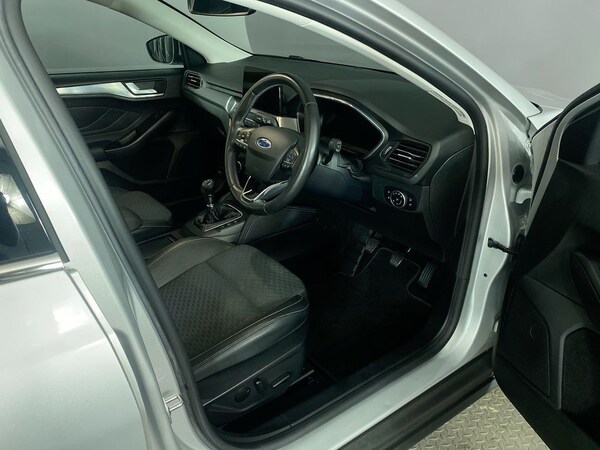Used Ford Focus 2021 for sale - 74511352: Photo 15