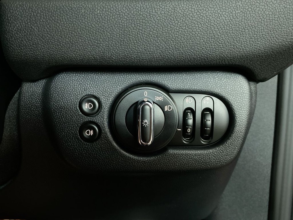 Used MINI Clubman 2019 for sale - 75896876: Photo 23