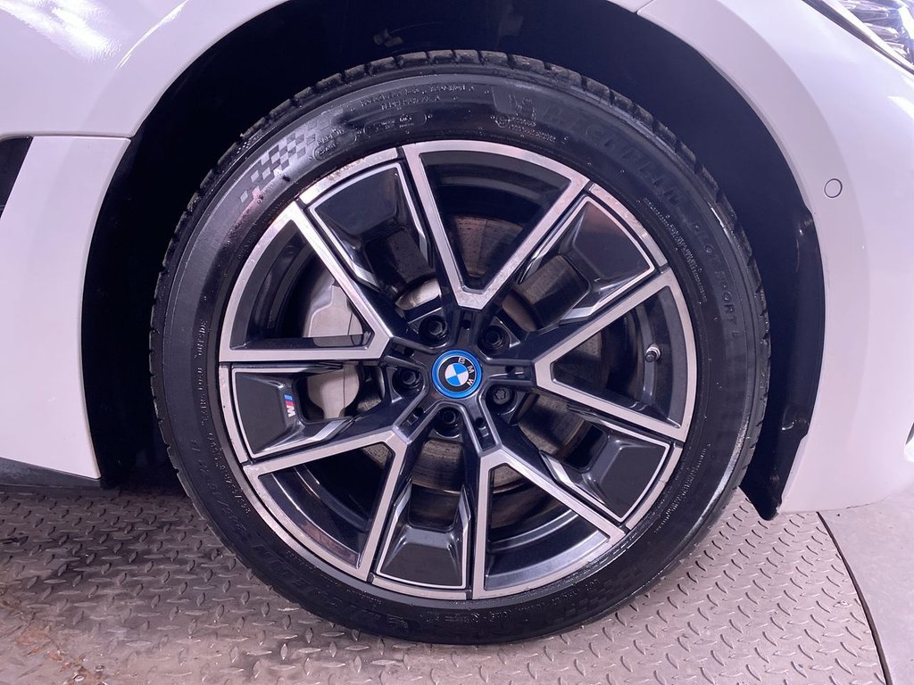 Used BMW i4 2022 for sale - 76223618: Photo 12