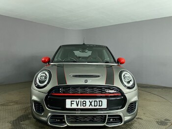 Used MINI Convertible 2018 for sale - 75877387: Photo