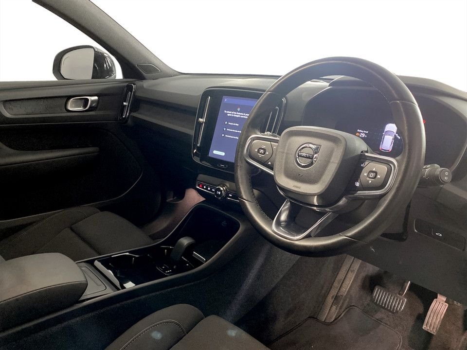 Used Volvo XC40 2023 for sale - 77821476: Photo 12