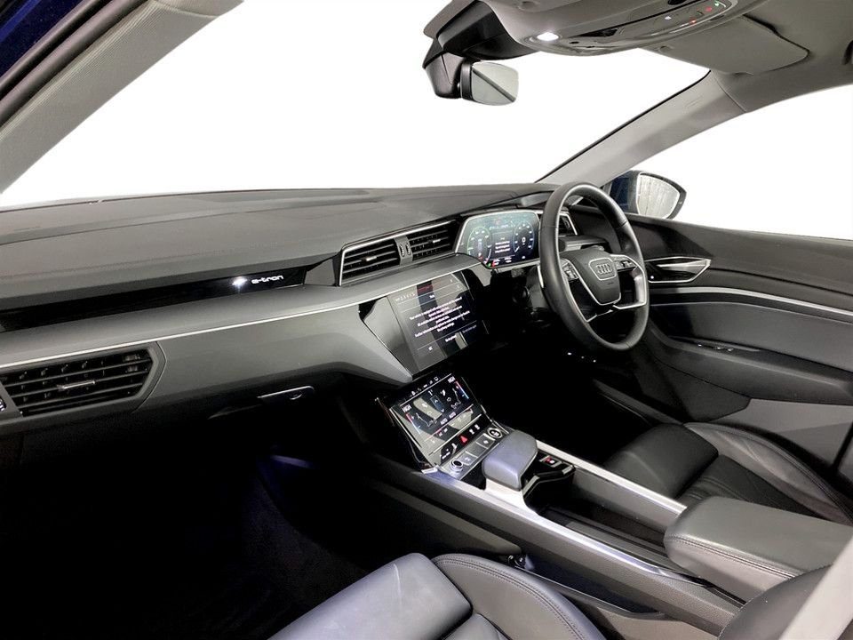 Used Audi e-tron 2023 for sale - 77642510: Photo 15