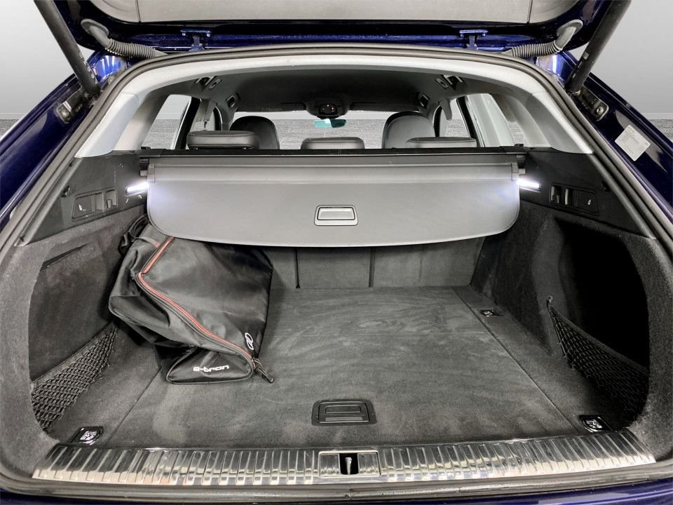 Used Audi e-tron 2023 for sale - 77642510: Photo 21