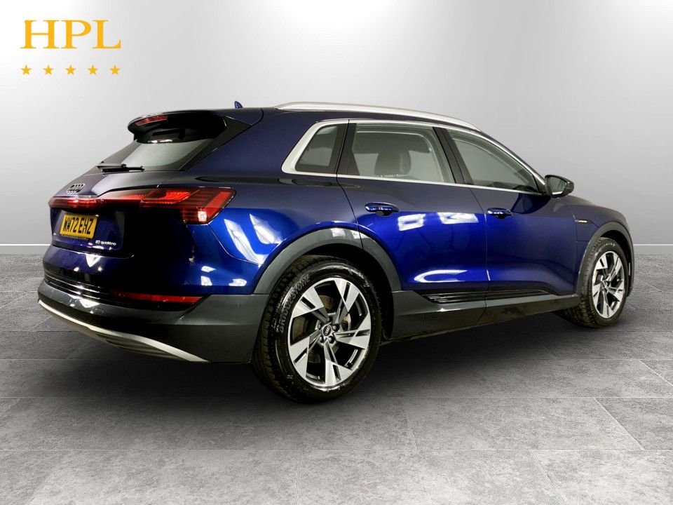 Used Audi e-tron 2023 for sale - 77642510: Photo 7