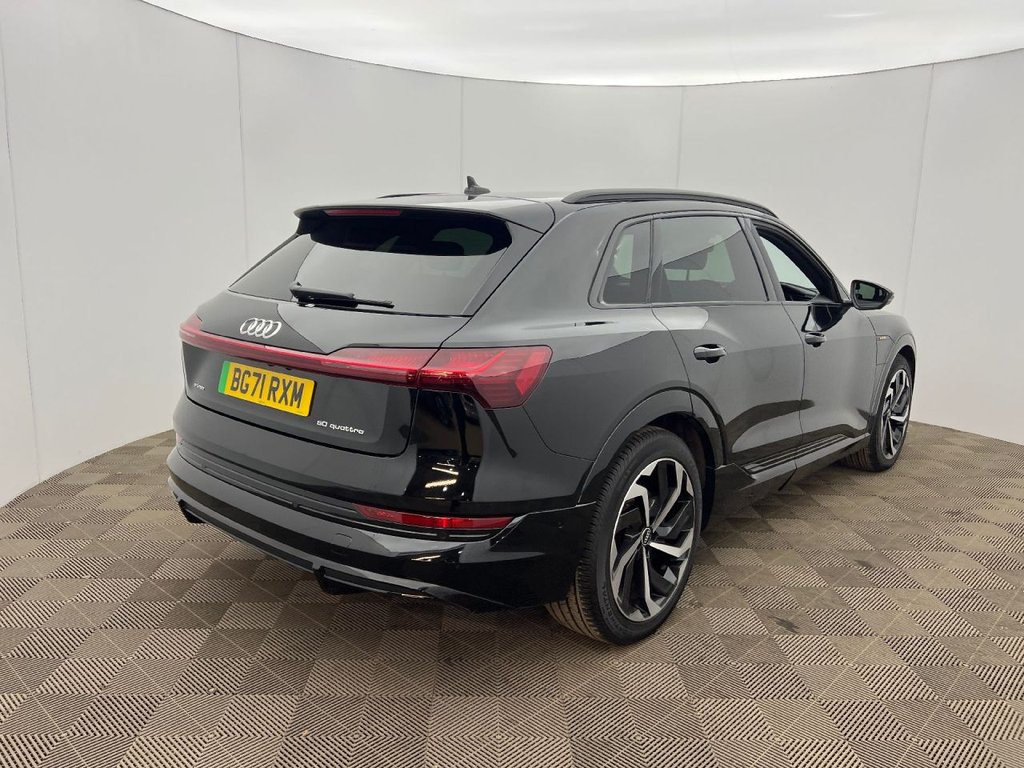 Used Audi e-tron 2021 for sale - 76368061: Photo 2