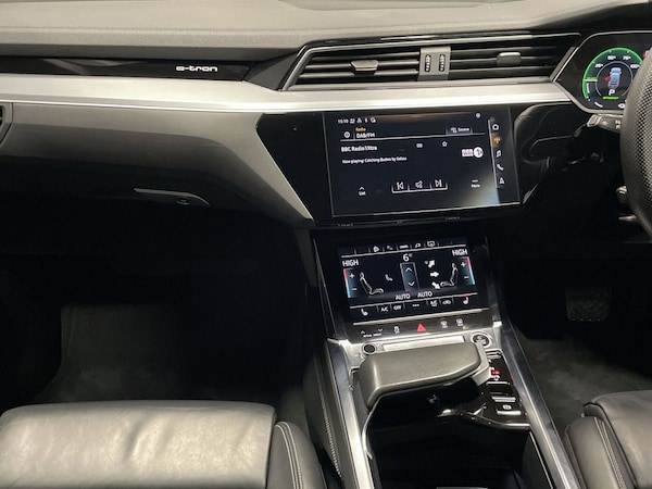 Used Audi e-tron 2022 for sale - 76267215: Photo 16